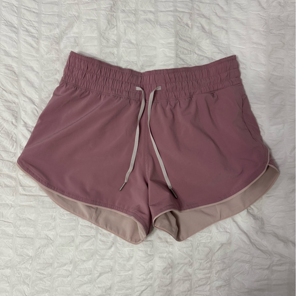 Lululemon Choose A Side Reversible Short 3” Size 6